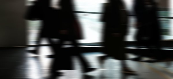Les avantages écologiques des transports publics électriques pour une meilleure qualité de l'air en ville